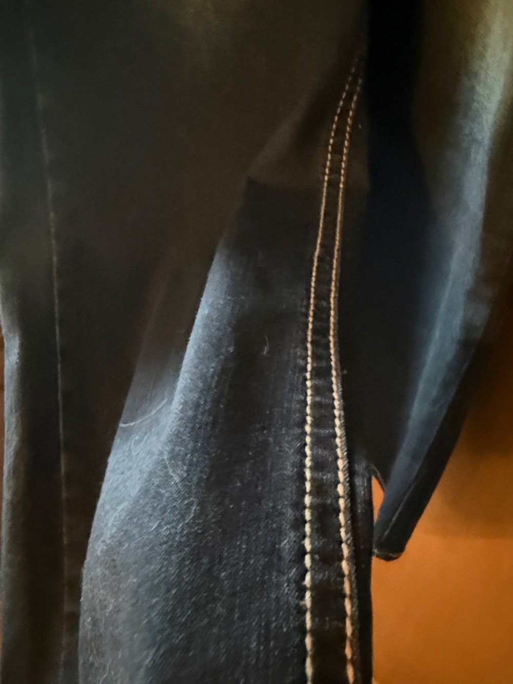 NWOT Wallflower Dark Wash Bootcut Jeans with Faded Front - Picture 3 of 10